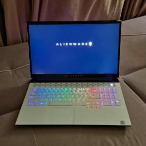 ALIENWARE M17 R3