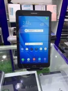 Samsung Tab E
