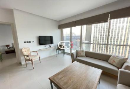 AED 2500, Living Room