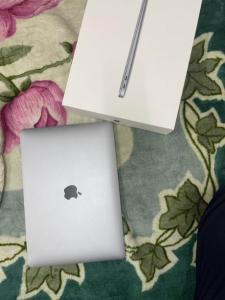 Mac Book Air m1 ( 13 inch)