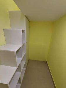 LOFT/NORMAL, SOLO AND COUPLE PARTITION