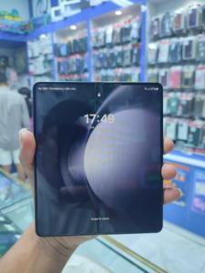 Samsung Fold 5 TRA