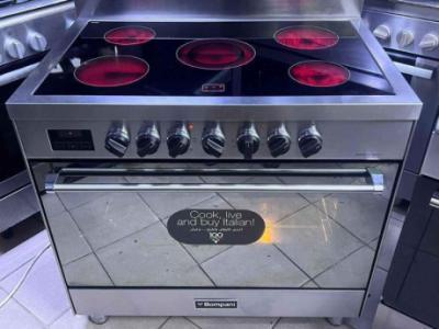 Bompani electric ceramic cooker
