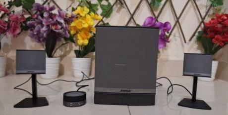 BOOSE Woofer , 2 Boss Speakers , Cable & 1 Controller