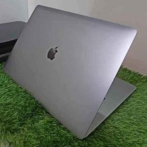 Macbook Pro 15inch Core i7
