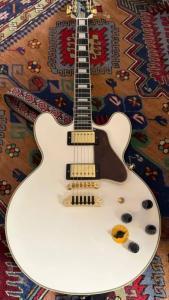 Epiphone "Lucille"