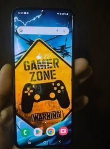 Samsung Galaxy flip 4