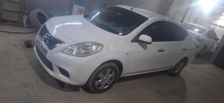 Nissan Sunny, model 2013