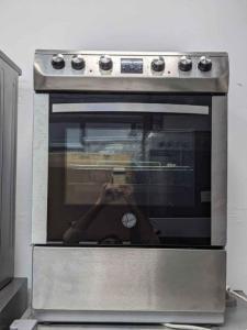 Hoover 4 burner60x60 electric ceramic cooker